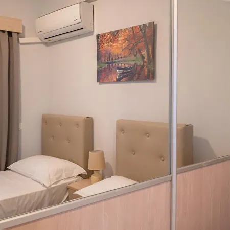 Charmy 2bd Near Mon Repos