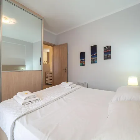 Charmy 2bd Near Mon Repos Apartment