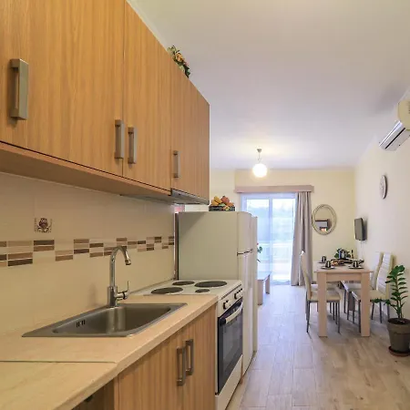 Apartment Charmy 2bd Near Mon Repos *